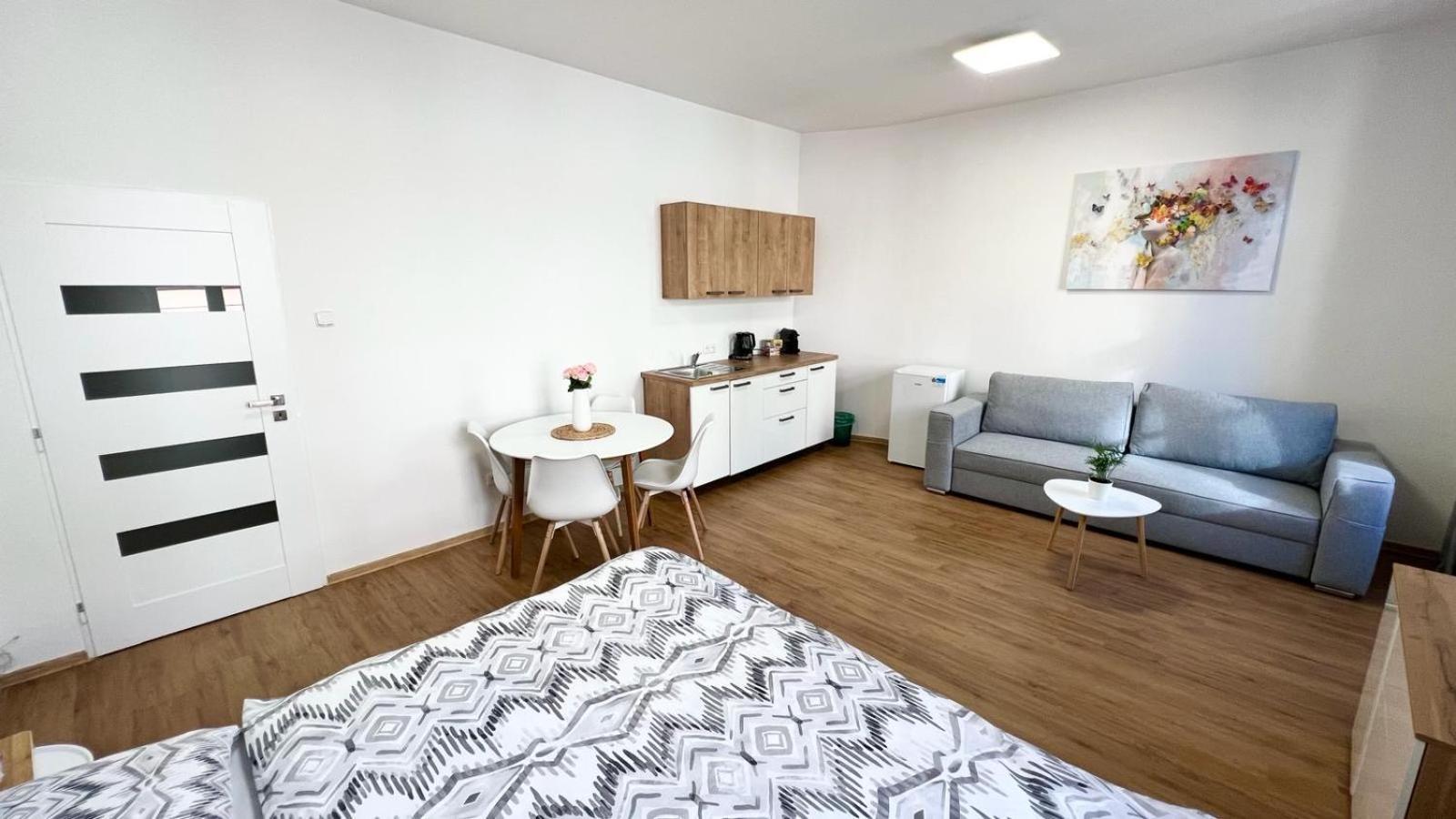 Penzion U Radnice, Byt 3 Znojmo Ngoại thất bức ảnh